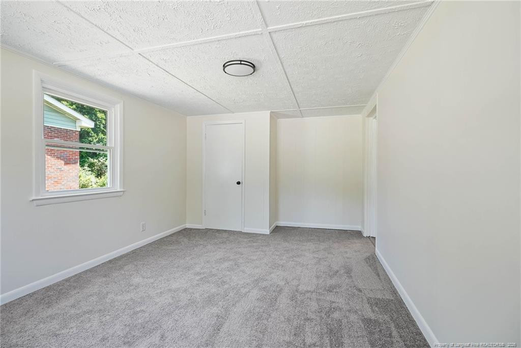 941 Louise Circle Property Photo 12