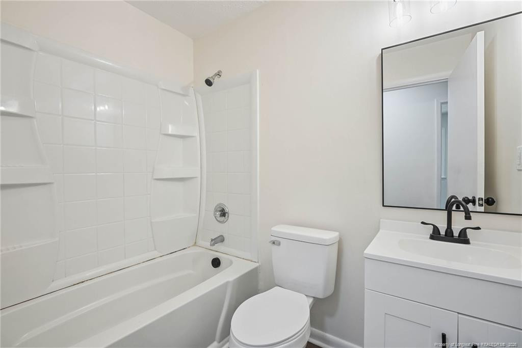 941 Louise Circle Property Photo 15