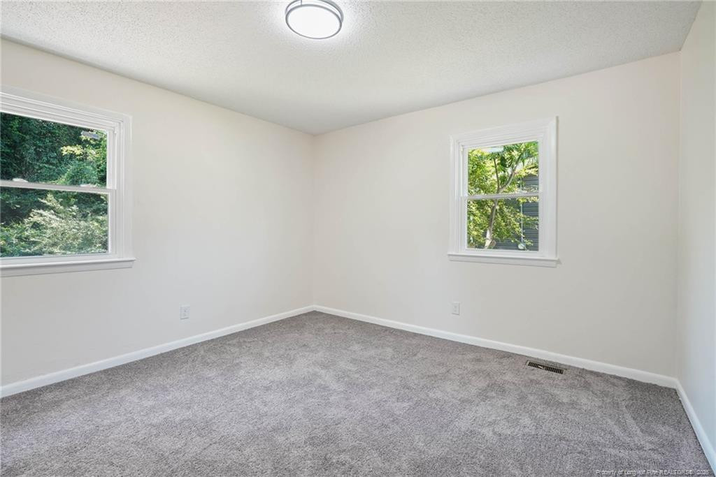 941 Louise Circle Property Photo 16