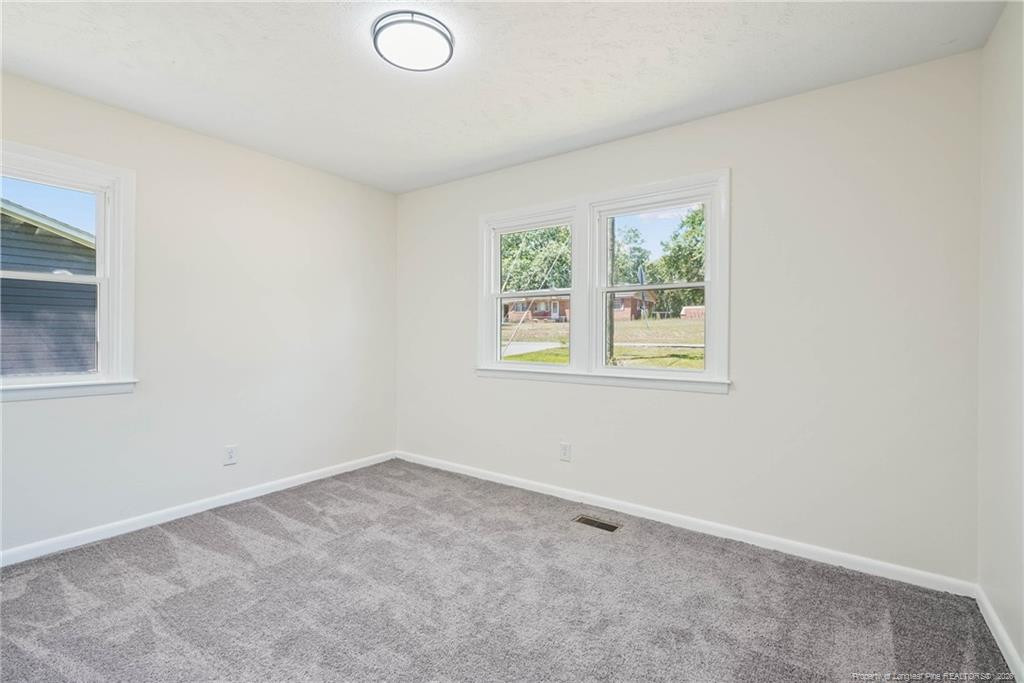 941 Louise Circle Property Photo 23