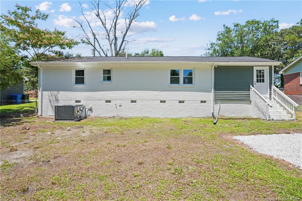 941 Louise Circle Property Photo 27