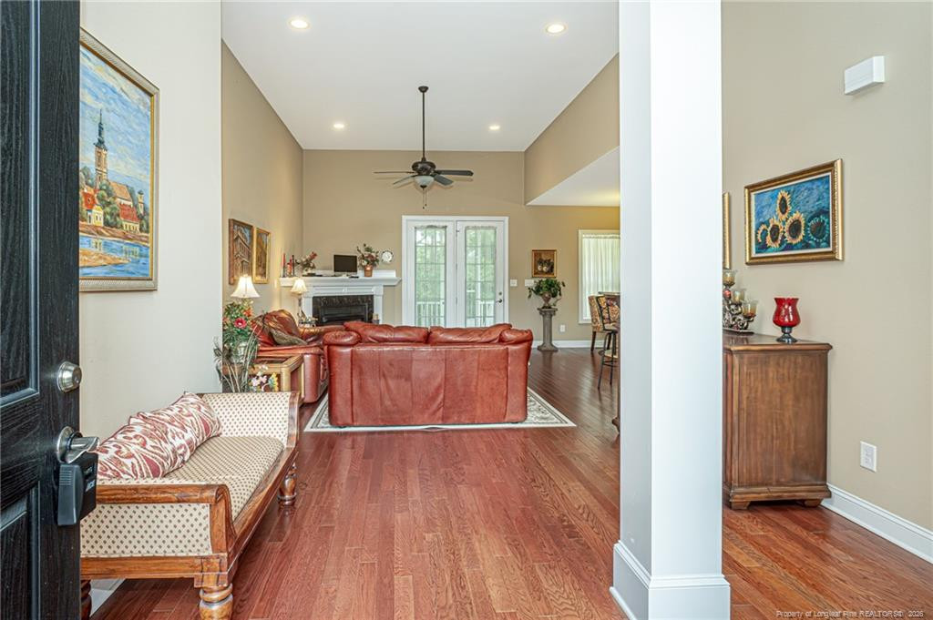 3824 Doon Valley Drive Property Photo 4