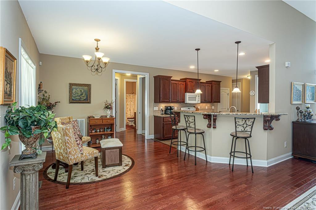3824 Doon Valley Drive Property Photo 8