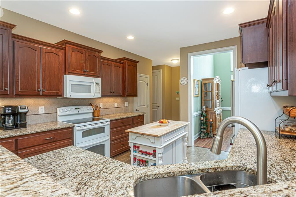 3824 Doon Valley Drive Property Photo 11