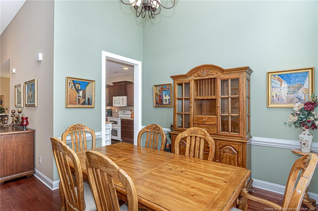 3824 Doon Valley Drive Property Photo 14