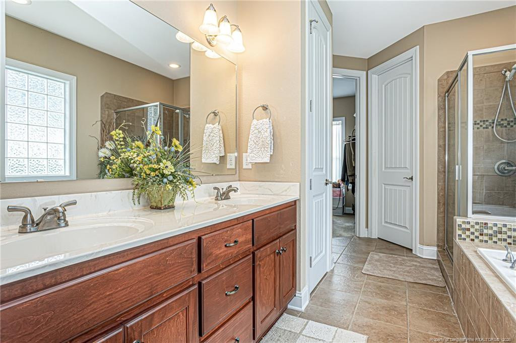3824 Doon Valley Drive Property Photo 20