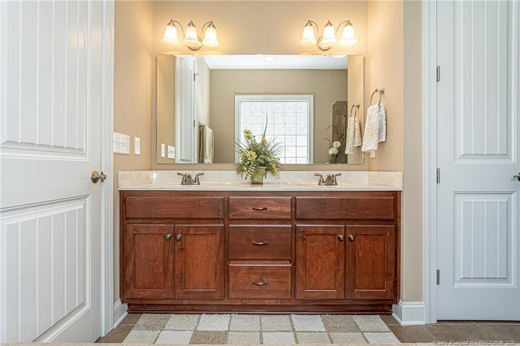 3824 Doon Valley Drive Property Photo 23