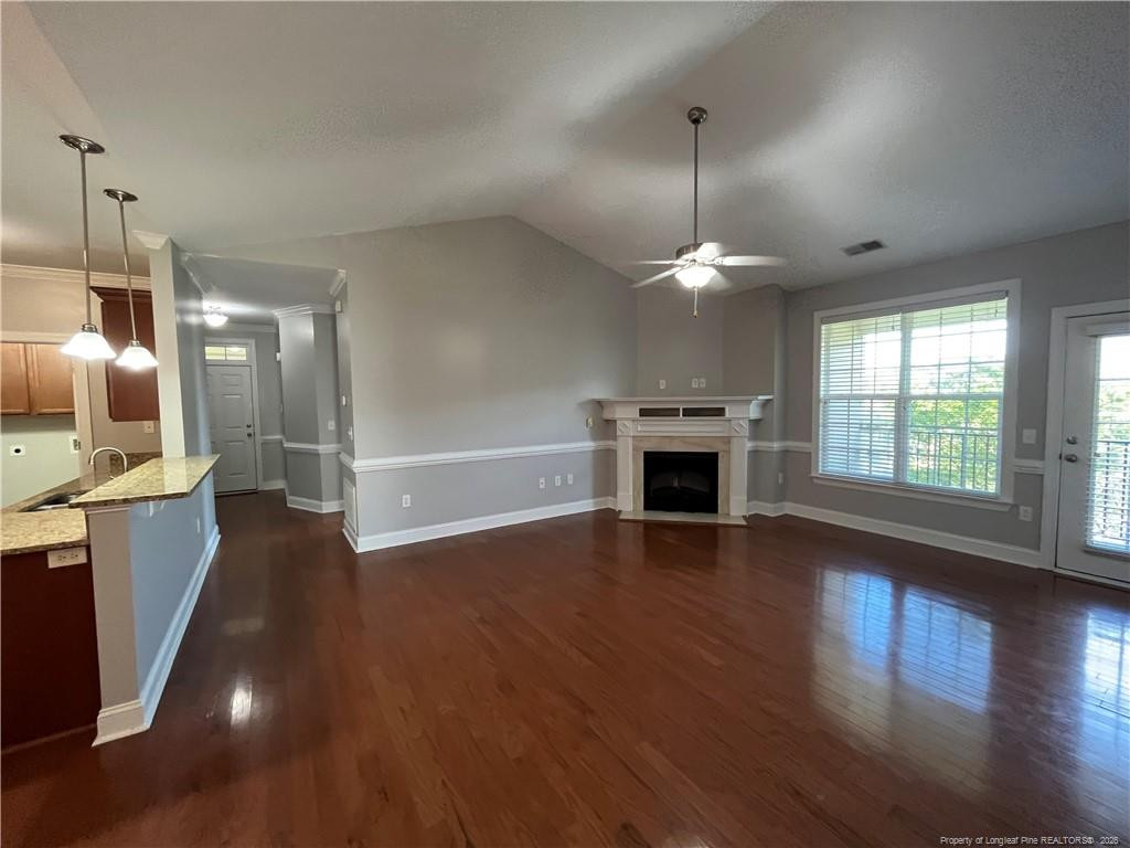 411 Gallery Drive 204 Property Photo 10