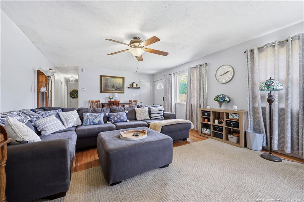 46 Gainsborough Lane Property Photo 33