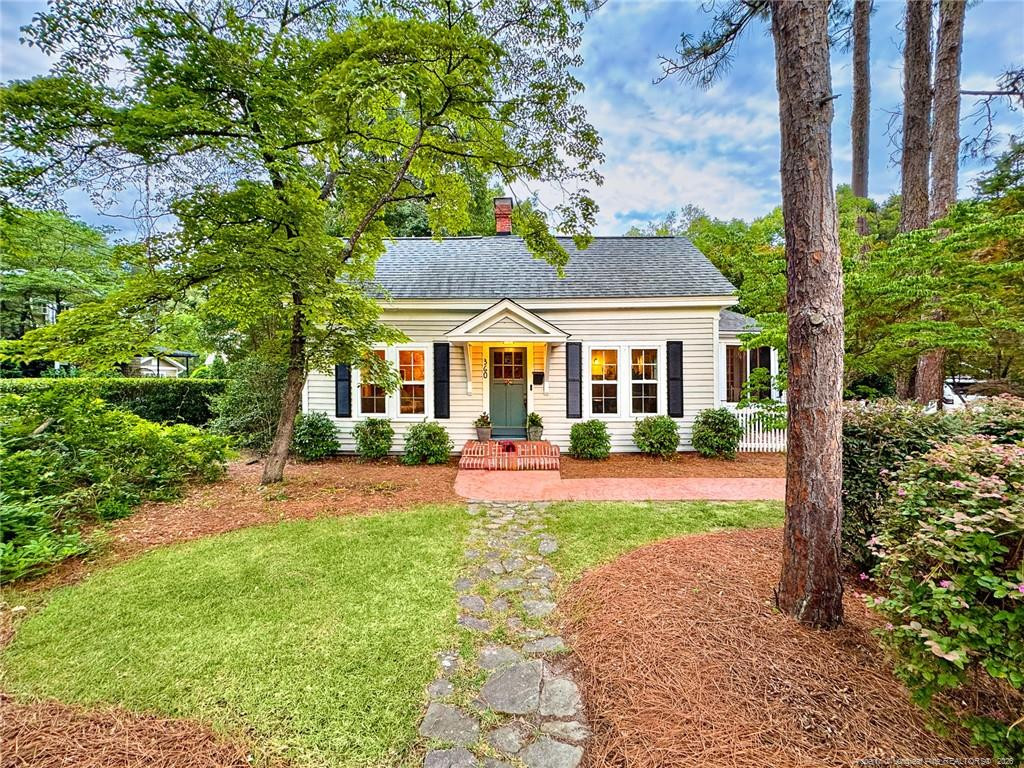 360 S Ashe Street Property Photo 1