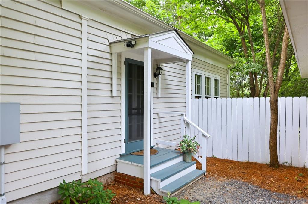 360 S Ashe Street Property Photo 6