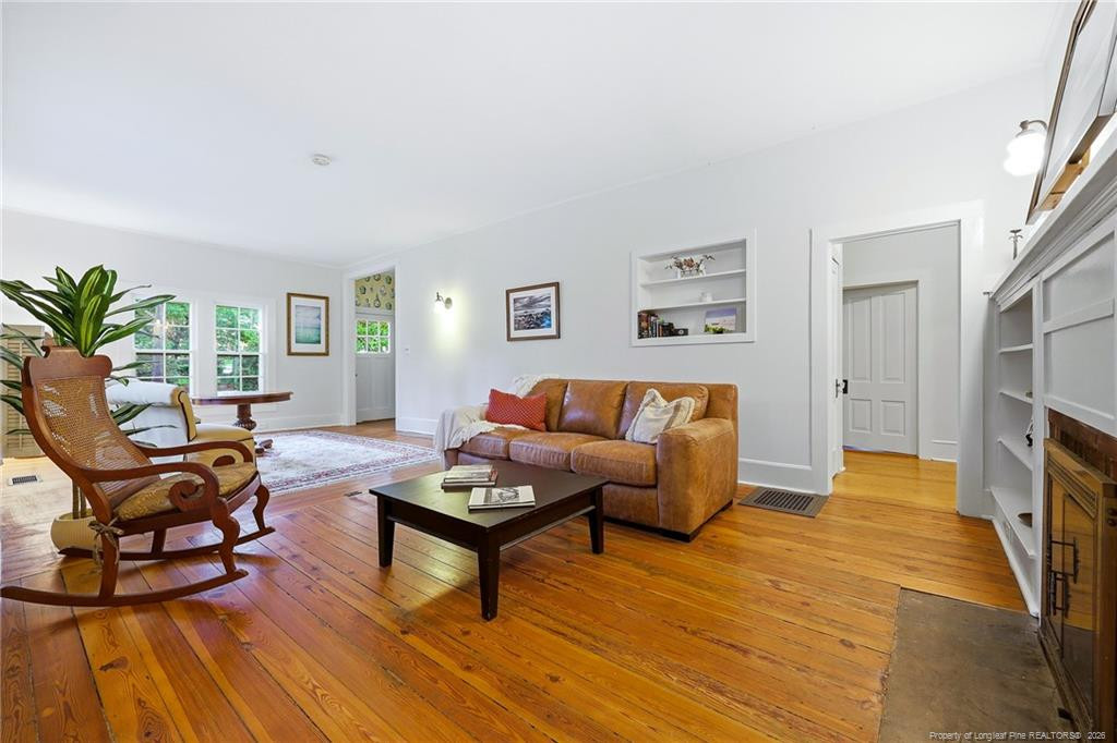 360 S Ashe Street Property Photo 15