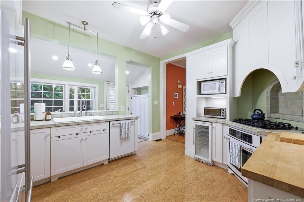360 S Ashe Street Property Photo 18