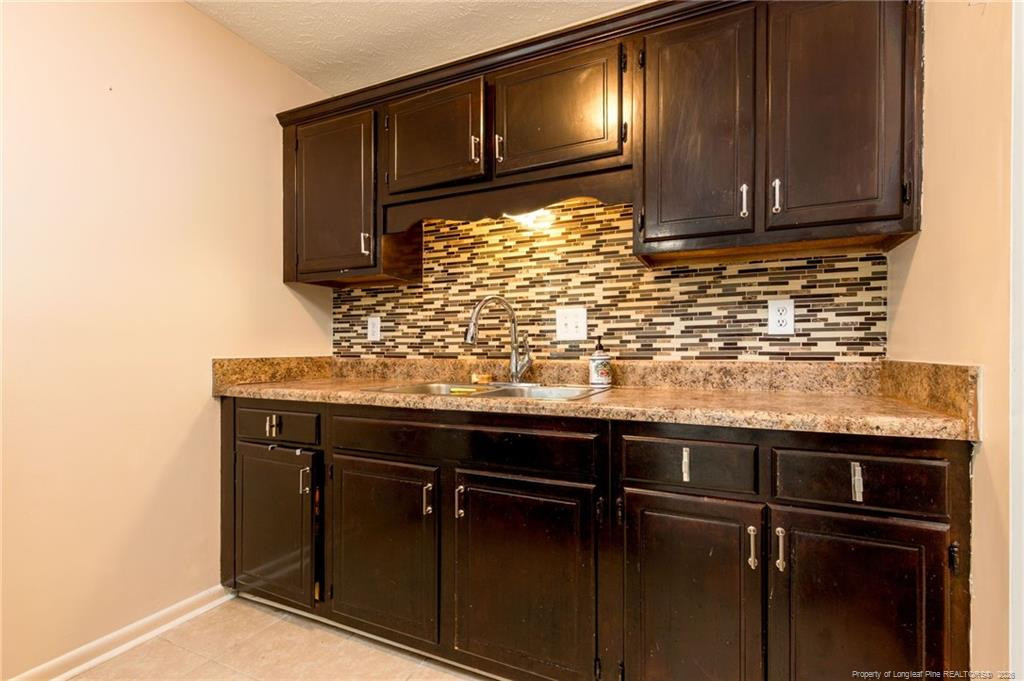 6449 Rutherglen Drive Property Photo 12