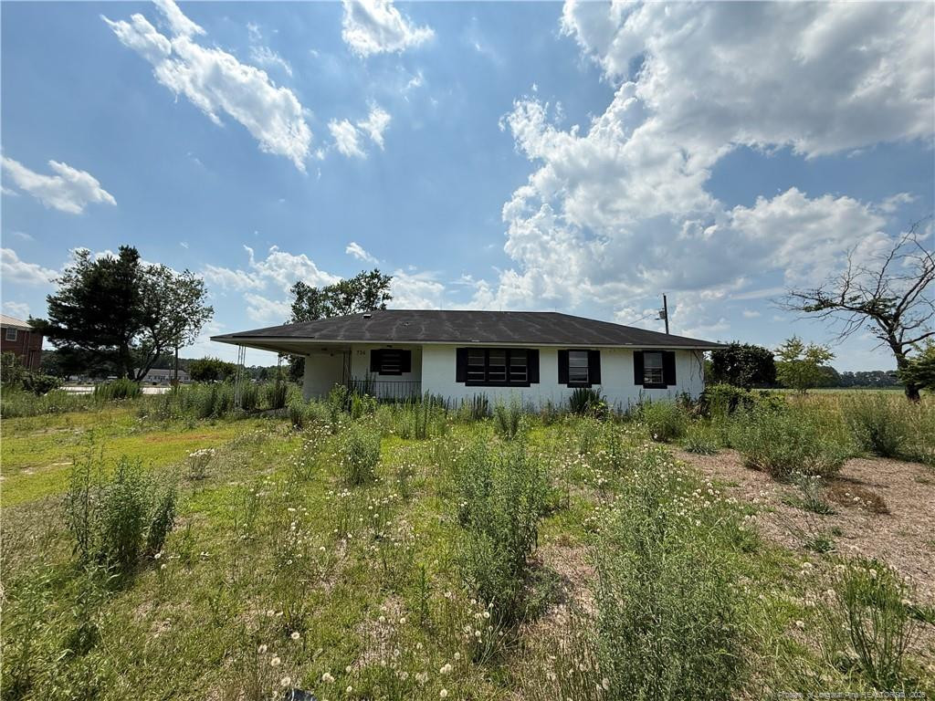 736 Tobermory Road Property Photo 1