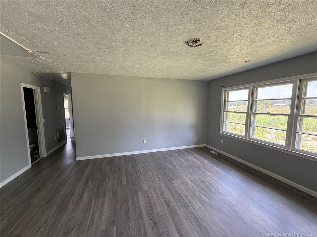 736 Tobermory Road Property Photo 6