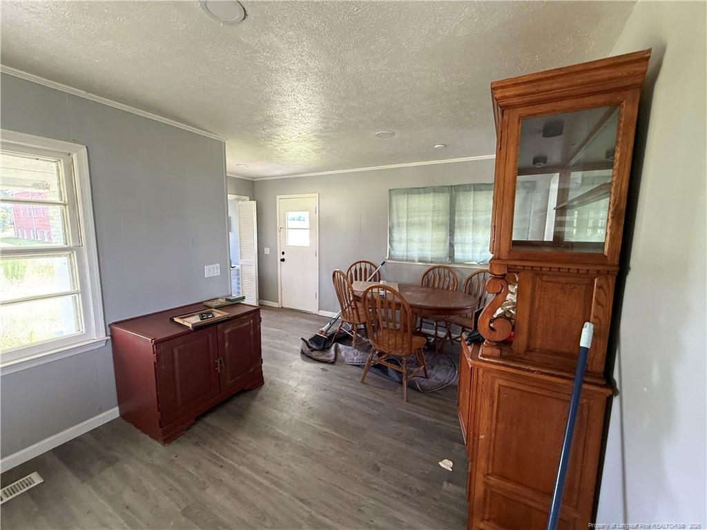 736 Tobermory Road Property Photo 11