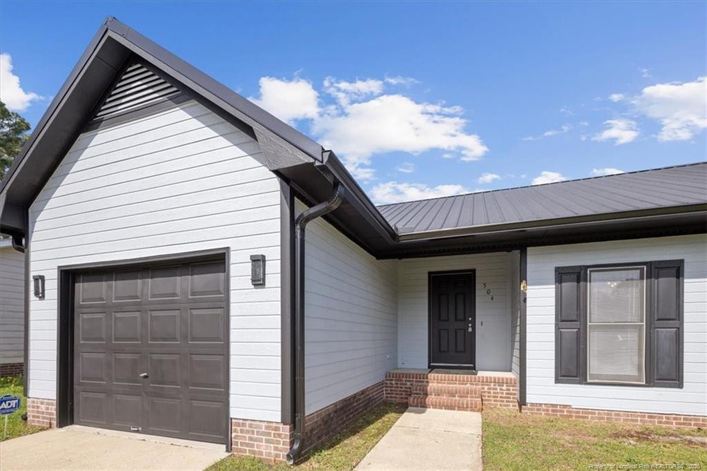 504 Offing Drive Property Photo 1