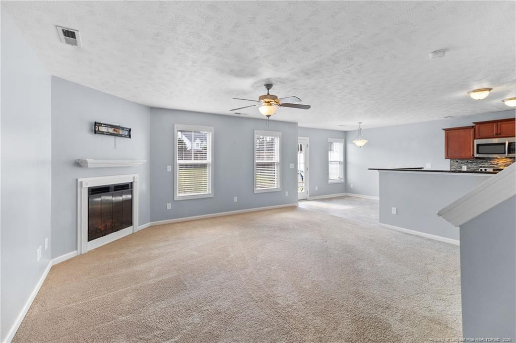 55 New London Harbor Property Photo 4