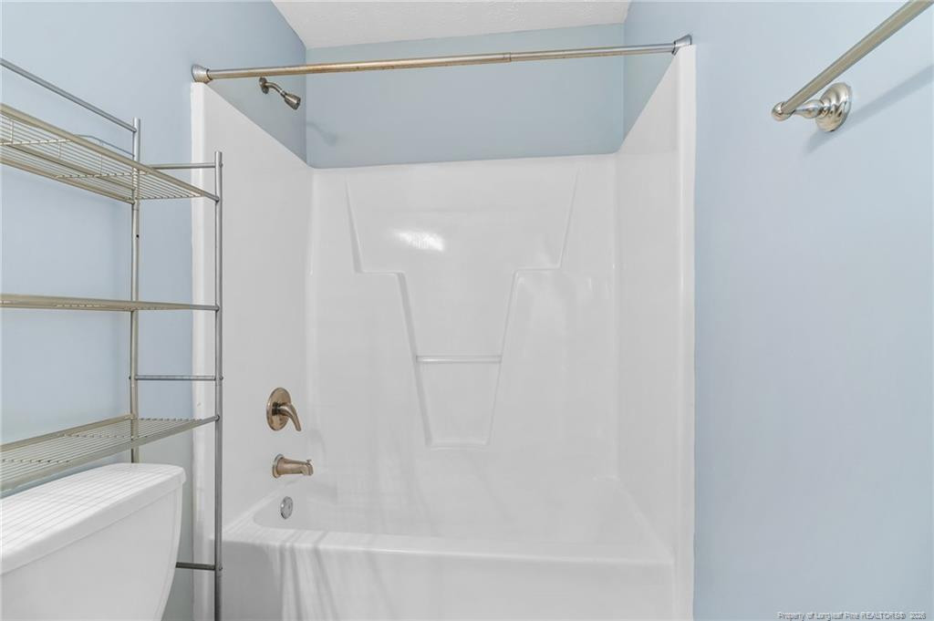 55 New London Harbor Property Photo 31