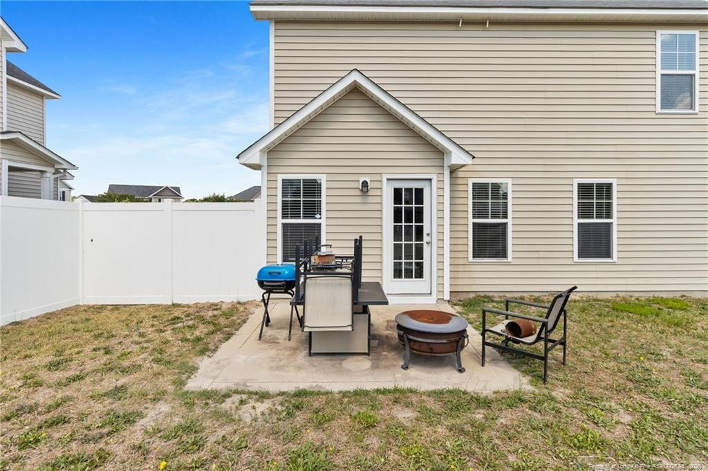 55 New London Harbor Property Photo 35