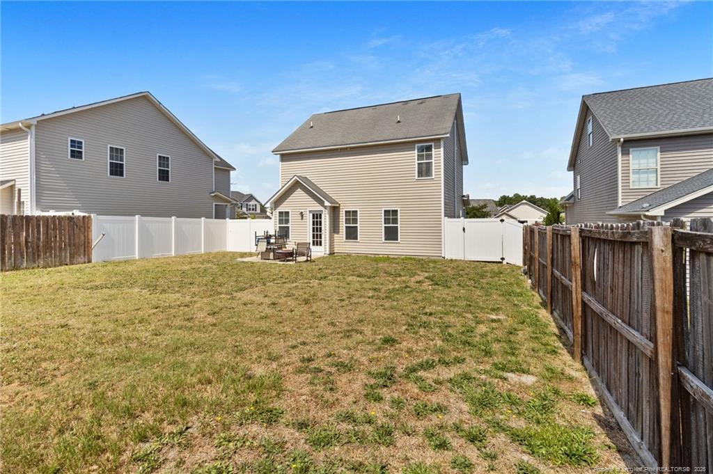 55 New London Harbor Property Photo 37