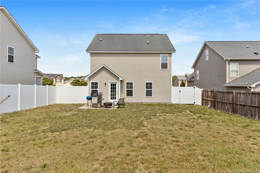 55 New London Harbor Property Photo 38