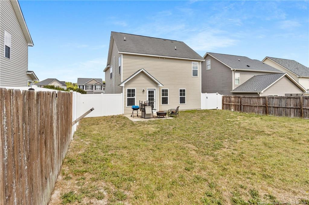 55 New London Harbor Property Photo 39