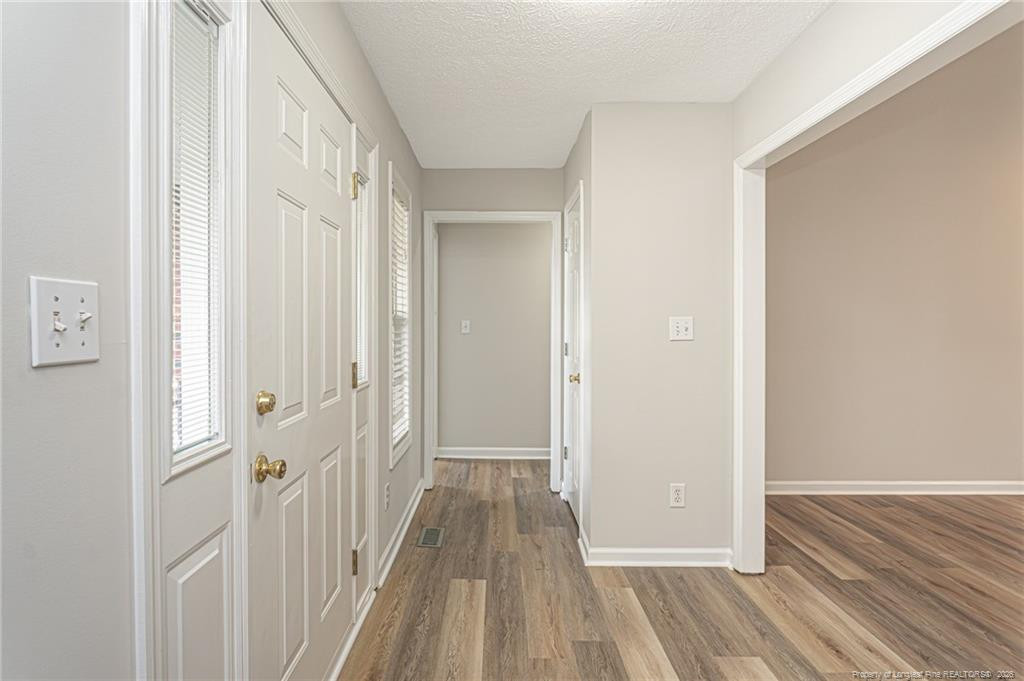 5039 Woodspring Drive Property Photo 5