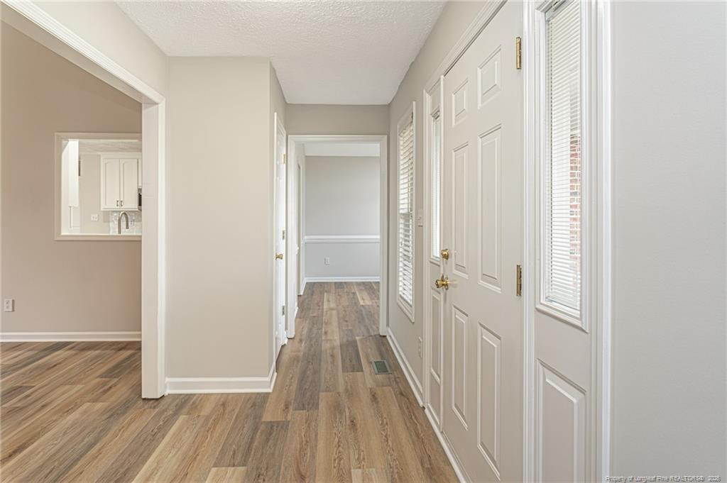 5039 Woodspring Drive Property Photo 6