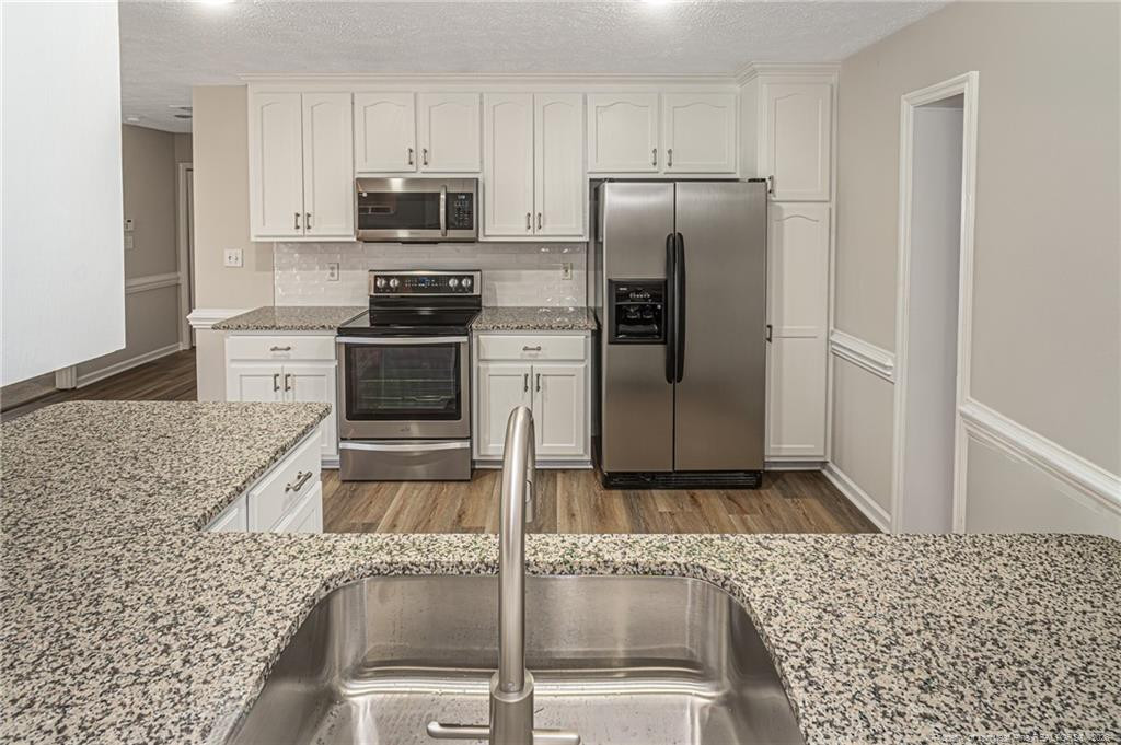5039 Woodspring Drive Property Photo 14