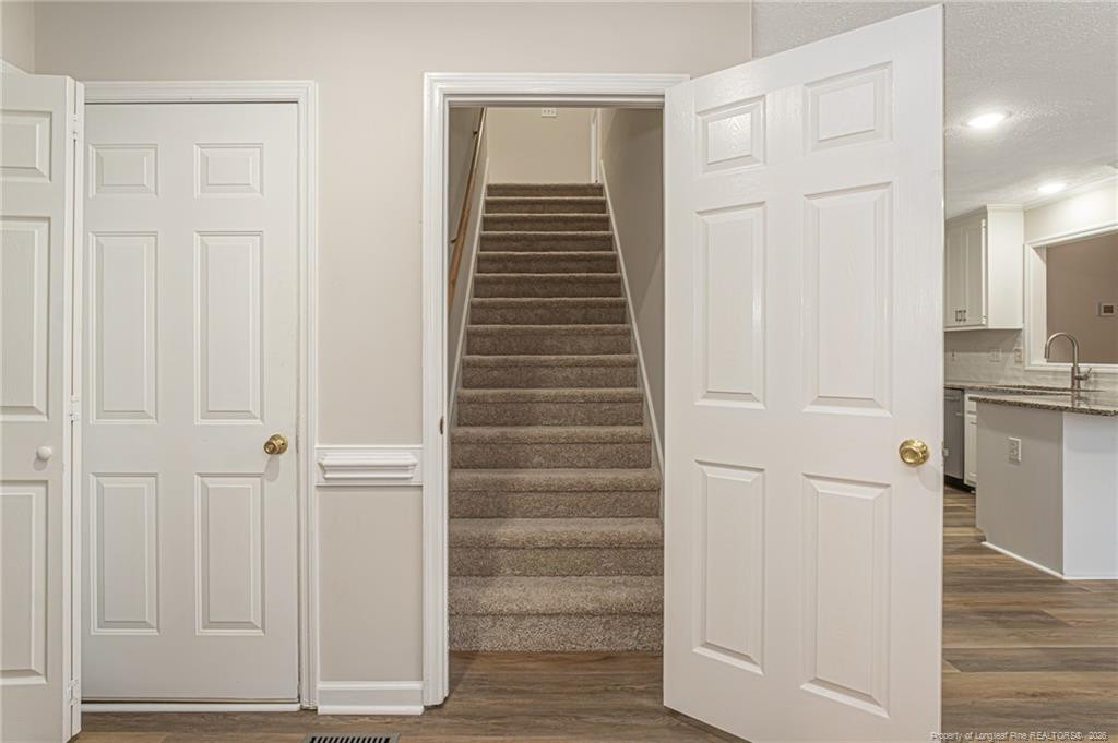 5039 Woodspring Drive Property Photo 19