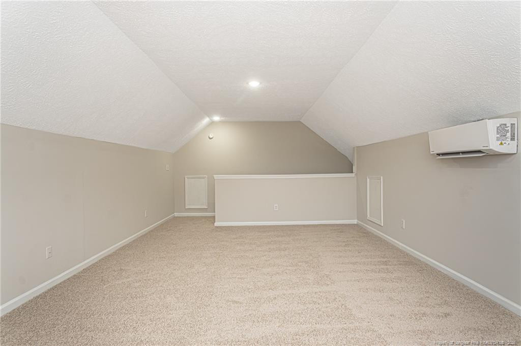 5039 Woodspring Drive Property Photo 21