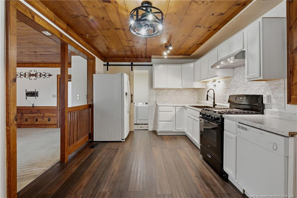 547 Farmview Drive Property Photo 13