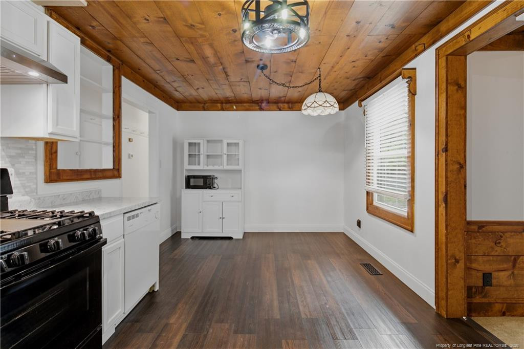 547 Farmview Drive Property Photo 16