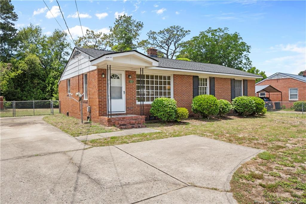 1910 Ireland Drive Property Photo 1