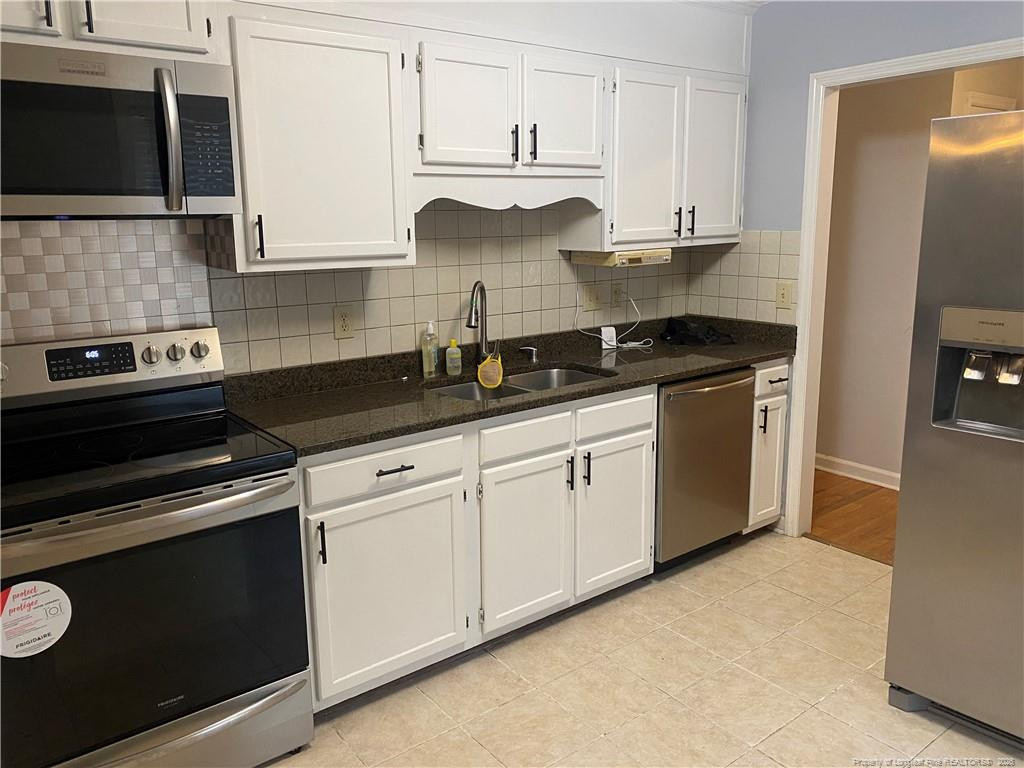 1728 Empress Lane Property Photo 2