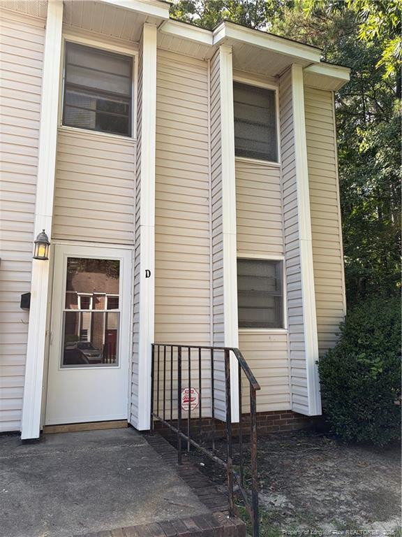 559 Winding Creek Road D Property Photo 1