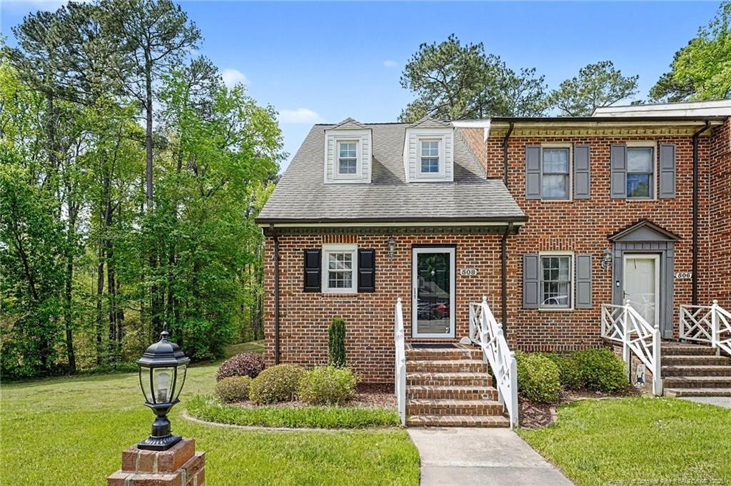508 Olde Towne Drive Property Photo 3