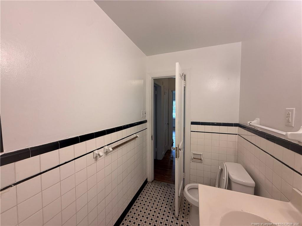 115 S Tarboro Street Property Photo 4