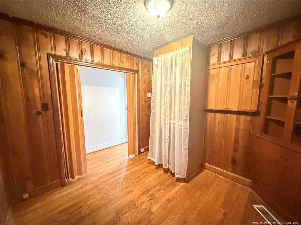 115 S Tarboro Street Property Photo 8