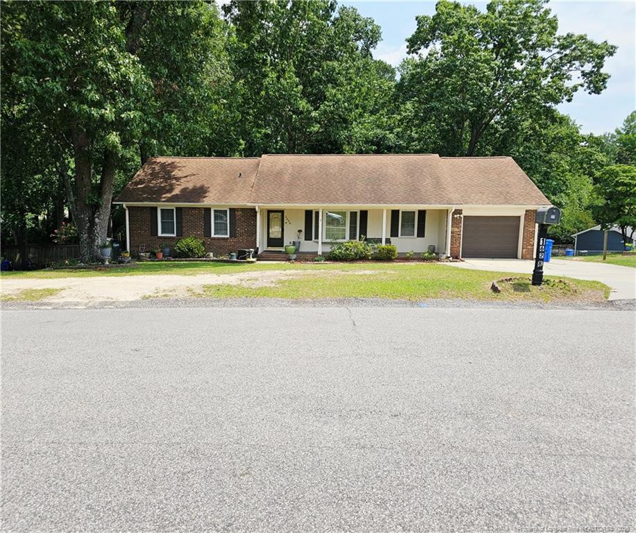 1628 Sweetgum Circle Property Photo 1