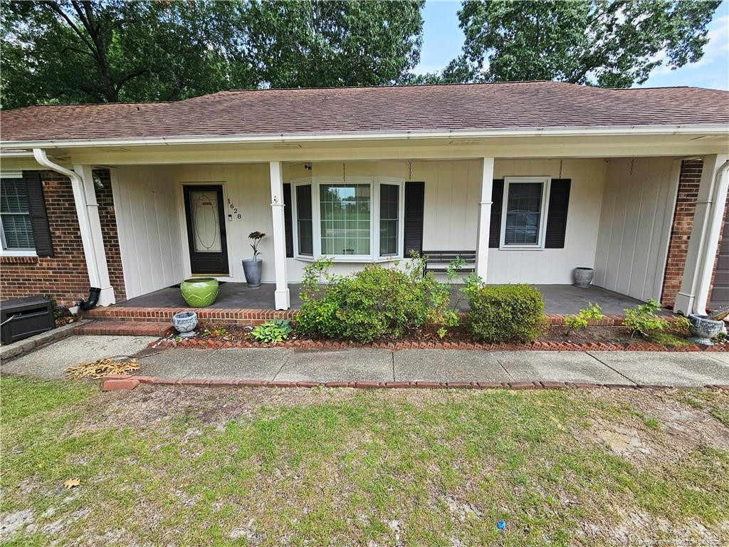 1628 Sweetgum Circle Property Photo 2