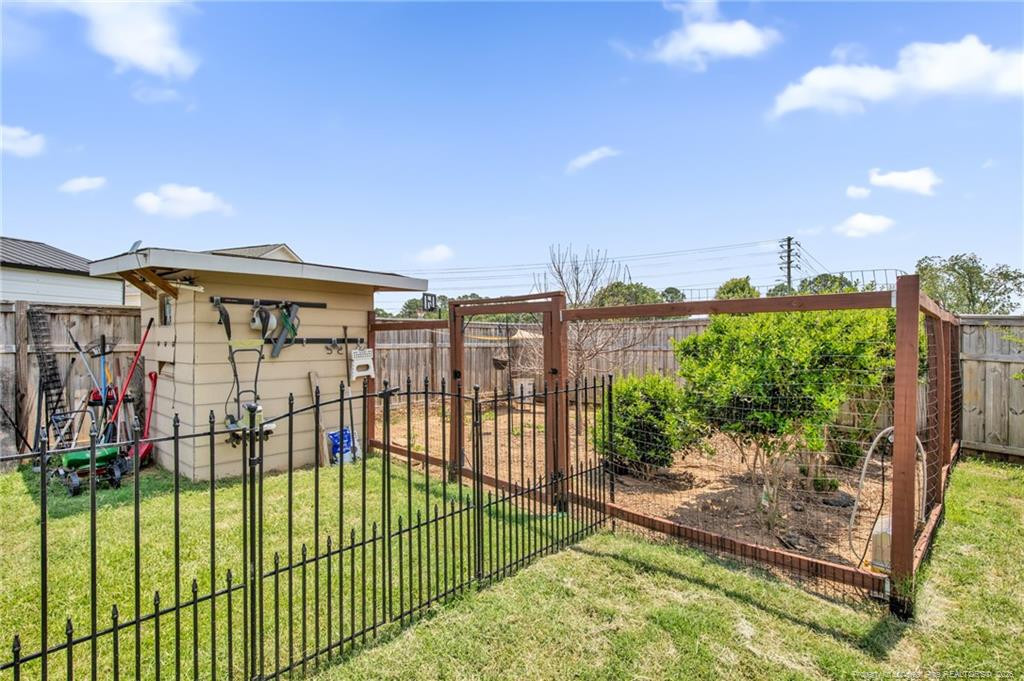 114 Boomer Street Property Photo 43