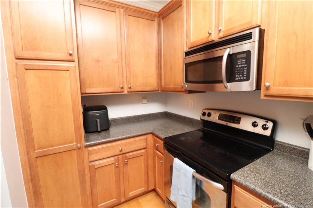 933 Portstewart Drive Property Photo 15