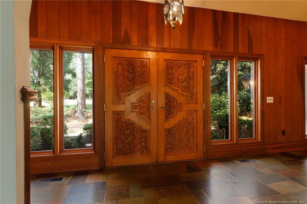 1205 Longleaf Drive Property Photo 9
