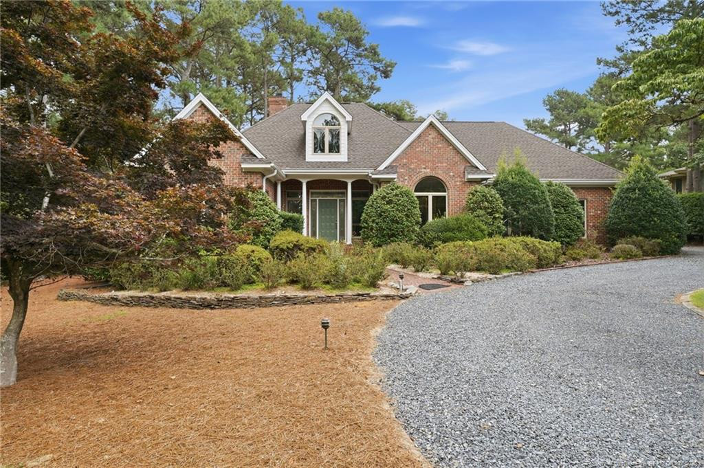 27 McMichael Drive Property Photo 1