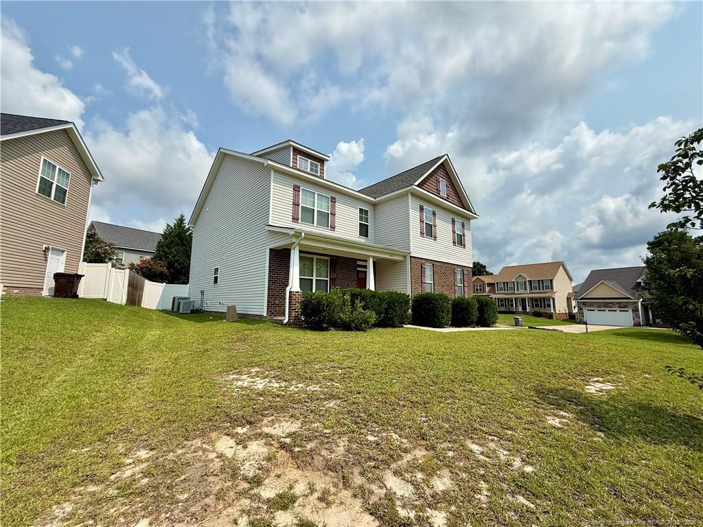 260 Trenton Place Property Photo 2