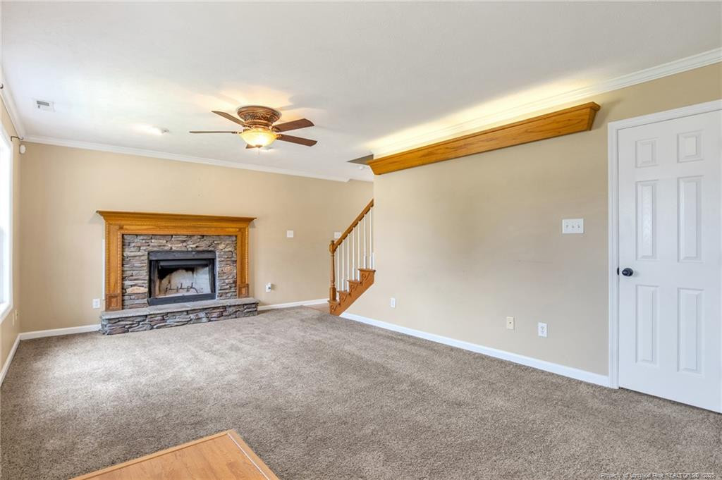 5421 Biscoe Street Property Photo 4