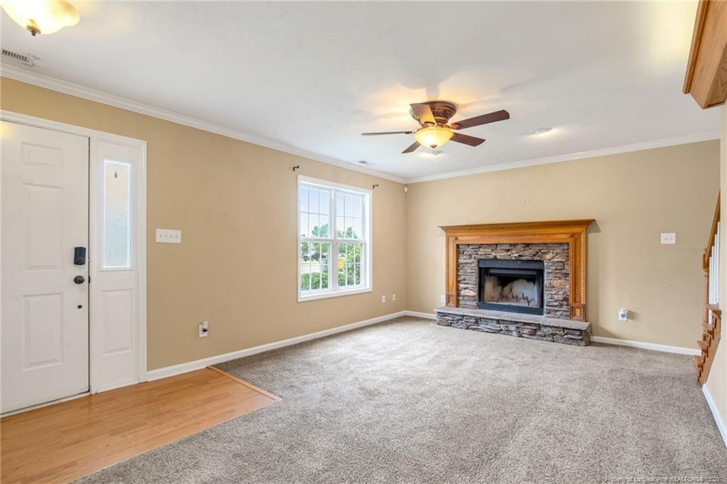 5421 Biscoe Street Property Photo 5